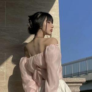 昀