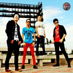 TANPA CINTA (feat. Linx)