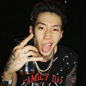 LUNA-몸매 朴宰范 MOMMAE_{Luna mashup}（LUNA remix）