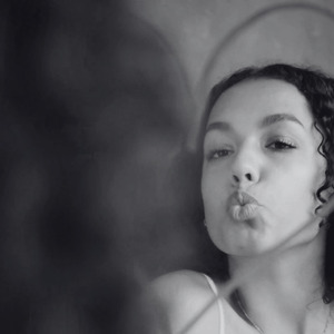 Kiss (extended)