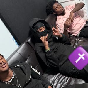 Bomb (feat. Y5)