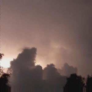 Neaizmirsti Aizslēgt Durvis