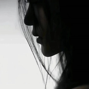 心中的爱的画卷