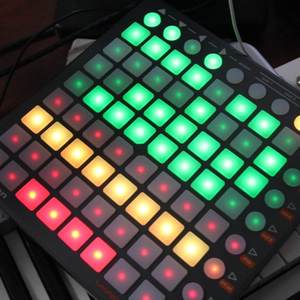 Rihanna、Calvin Harris - we found love 伴奏