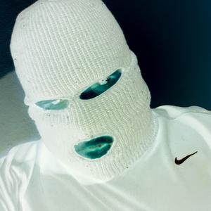 100 (feat. Chronikle & Chino el Don)