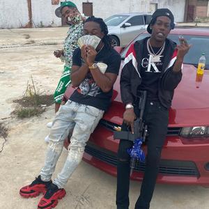 Smash (feat. Livin' Legend Lausane)