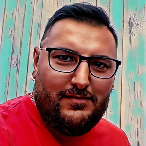 UTEKLA Z JINYM (Cover)