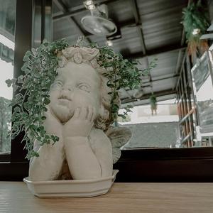 ฉันยังคงรอเธอ