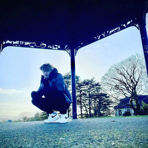 Left Me Here (feat. Cloverscars)