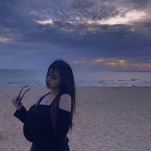 我也待你眉眼如初岁月如故