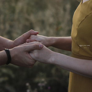 힘들면 내게 기대요