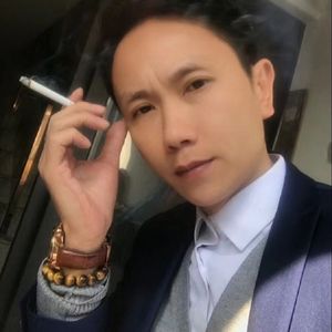 这个孤独的人 伴奏