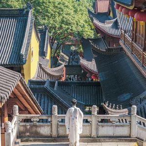 《爵士琴鼓交织的咖啡馆高效之境》025