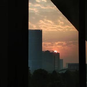 爱人化作了风雨