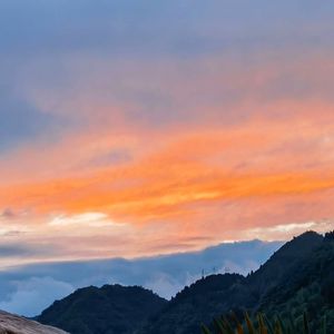 晚霞心事-曲凝舞