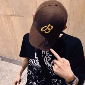 想想就烦《1V1的爱情为何成了奢侈品》