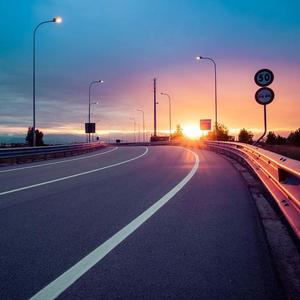 下雨也要开心的回家鸭
