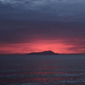 Hiraeth (feat. Lisette Lowe)