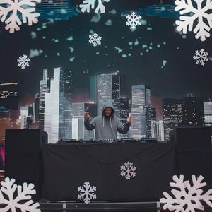 心心念 词：张文岸