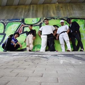 Dm (feat. Stan De Sax)