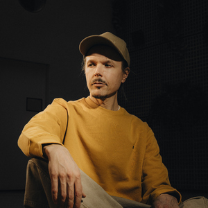 Government (feat. Mikael Gabriel)