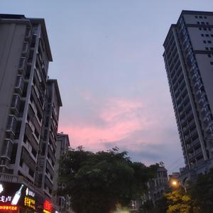 也许是挺开心的