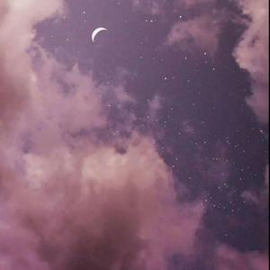 你望向我星河就流转在我们之间