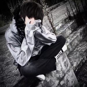 离别太久不适合重逢