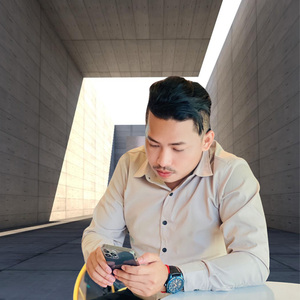 ជីវិតមួយនេះហត់នឿយពេកហេីយ