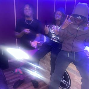 SHOW YAAA (feat. FATTBOY38)