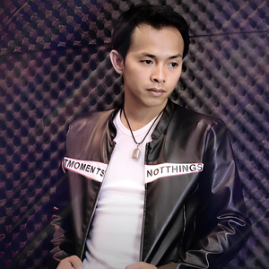 ອ້າຍຍັງລໍ