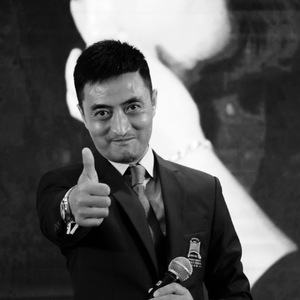 梨花又开放 / 俞捷 / 孔维娜 / 卞晓冬 / 高静 / 交大安泰EMBA合唱团 - 梨花又开放（俞捷 / 孔维娜 / 卞晓冬 / 高静 / 交大安泰EMBA合唱团 remix）