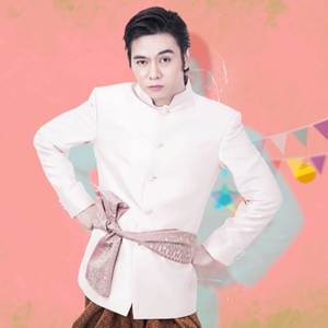 លង់ស្នេហ៍ក្រមុំបឹងកន្សែង