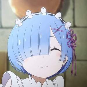 城市堕入温柔的困意，月亮在枝头开始醒着眼睛