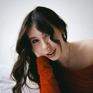 Чья любовь светла