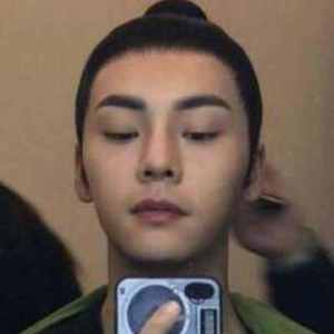 蜜蜂（翻自 万玲琳）