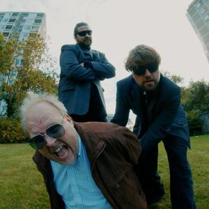 Det' Det Knæ (feat. skinny chris)