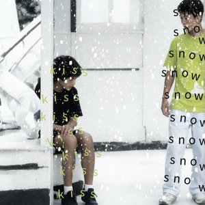 kiss the snow