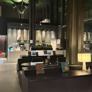 离别太久不适合重逢