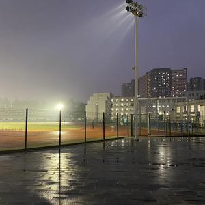 一个像夏天一个像秋天