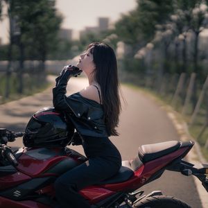 纷飞的雪花-伴奏