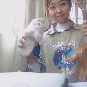 有一天早上我扔掉了所有的昨天，从此我的脚步就轻盈了