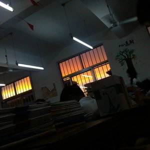 走下乡寻找哪有花香 Piano Ver