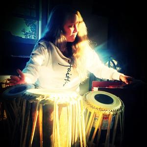 Shama Pena (feat. Aminah Chishti)