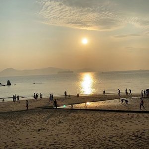 错把路灯当月光