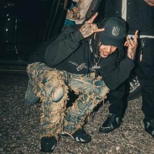 Toy Pegao (feat. La Kikada)