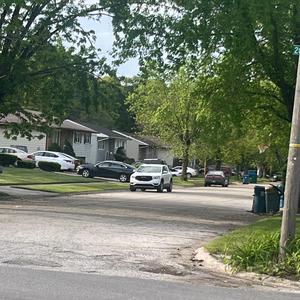 She hates me/ She loves me (feat. Nicxtine)