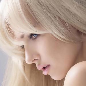 The Night Holds Me | Vietnamese Deep House | Deep Noir