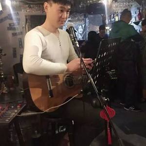 如春作品《我的声音带月光》