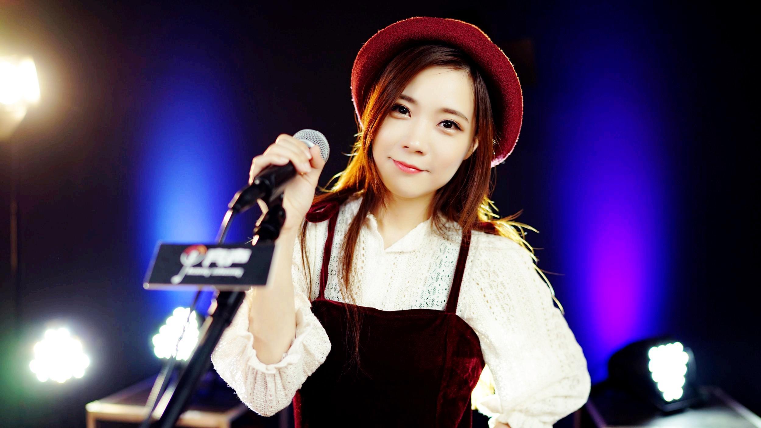 亮声open的视频美女翻唱田馥甄小幸运. 来自盗墓者之古玩 - 微博